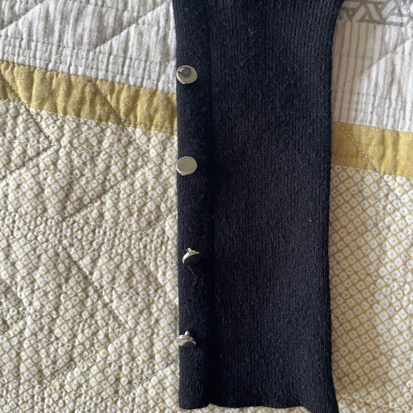 ❄️ COCO Y CLUB Black Ribbed Sweater with Dolman Sleeves - Picture 8 of 8